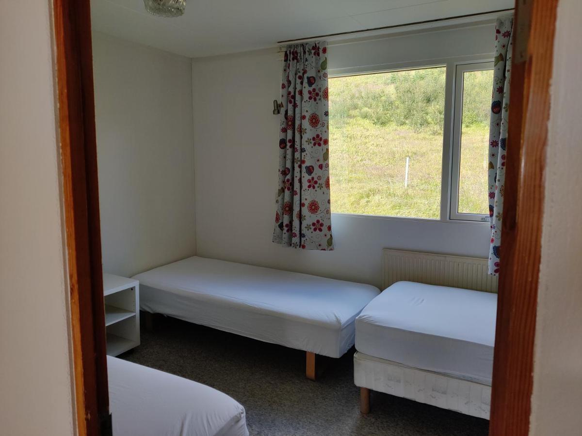 Solbrekka Guesthouse Mjoifjorthur Экстерьер фото