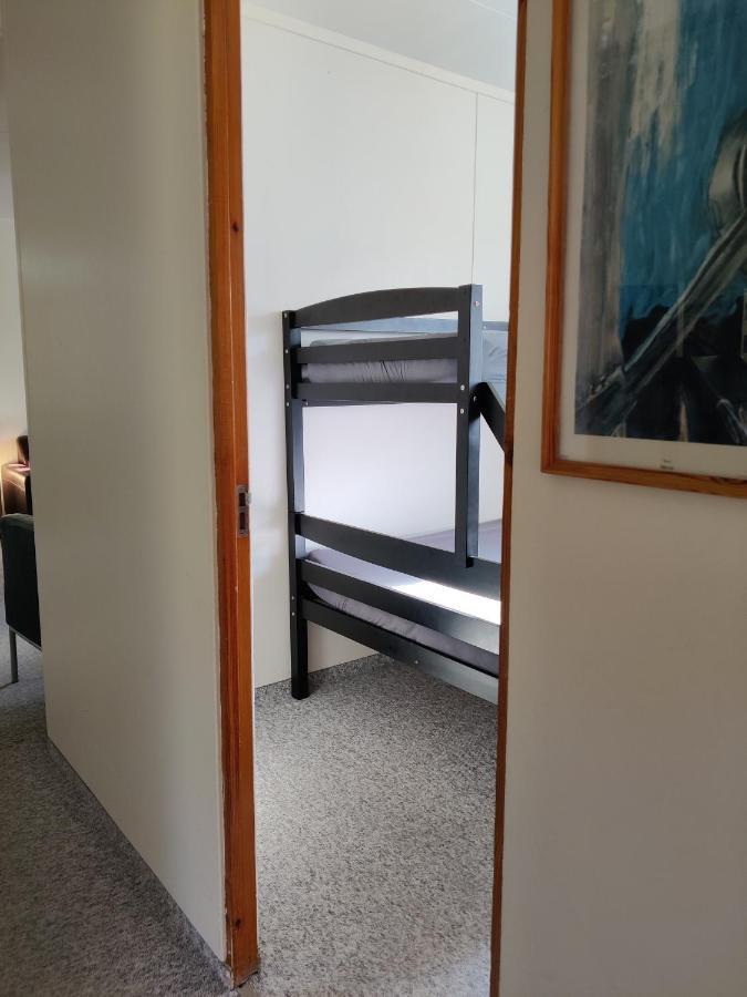 Solbrekka Guesthouse Mjoifjorthur Экстерьер фото